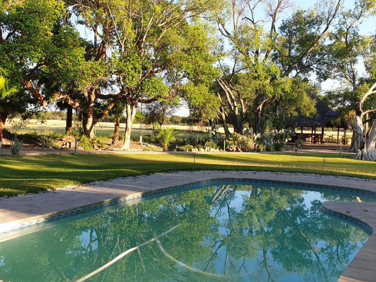 La Rochelle Lodge Namibia ツメブ エクステリア 写真