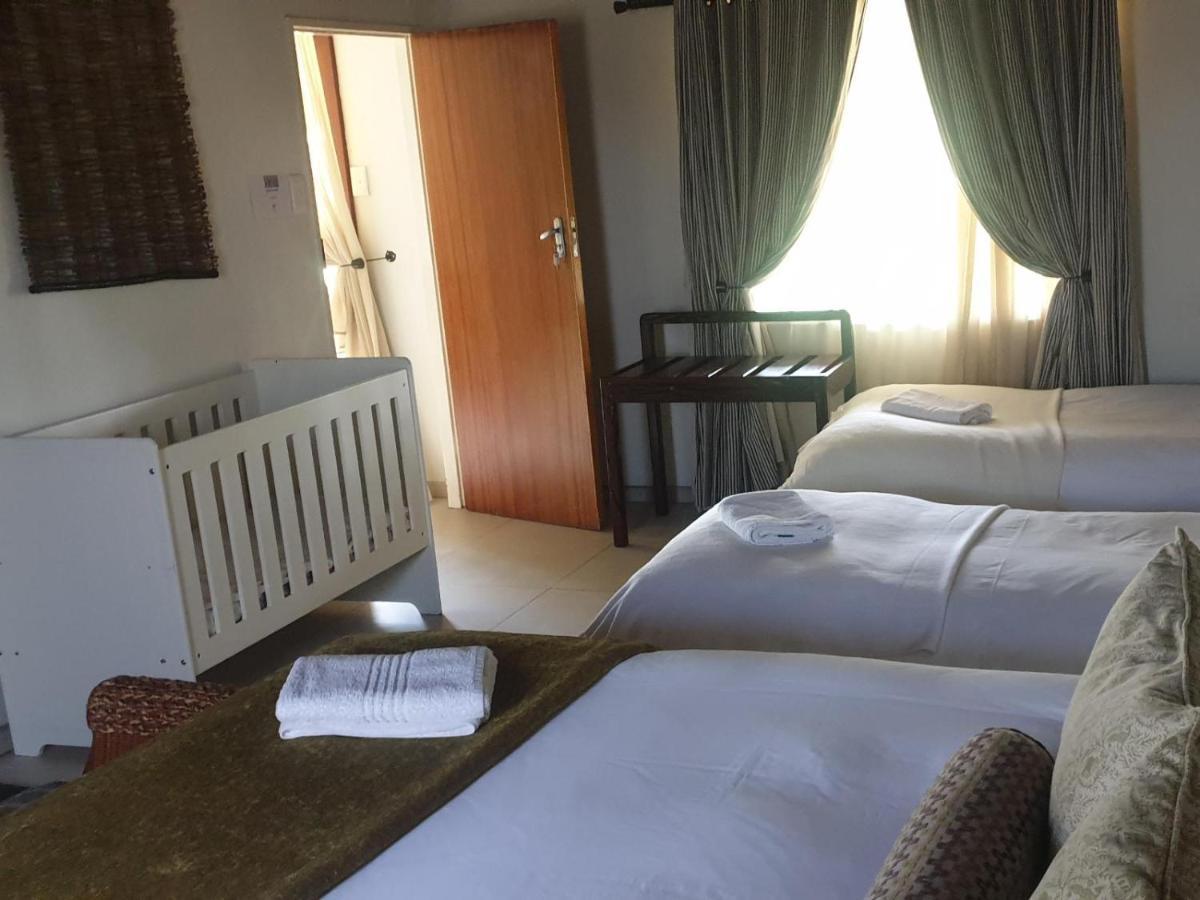 La Rochelle Lodge Namibia ツメブ エクステリア 写真