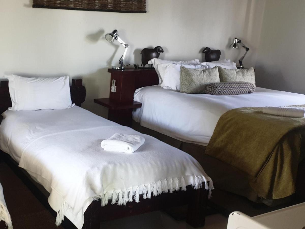 La Rochelle Lodge Namibia ツメブ エクステリア 写真